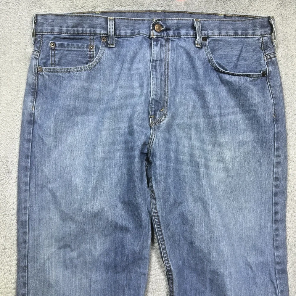Levis levis 569